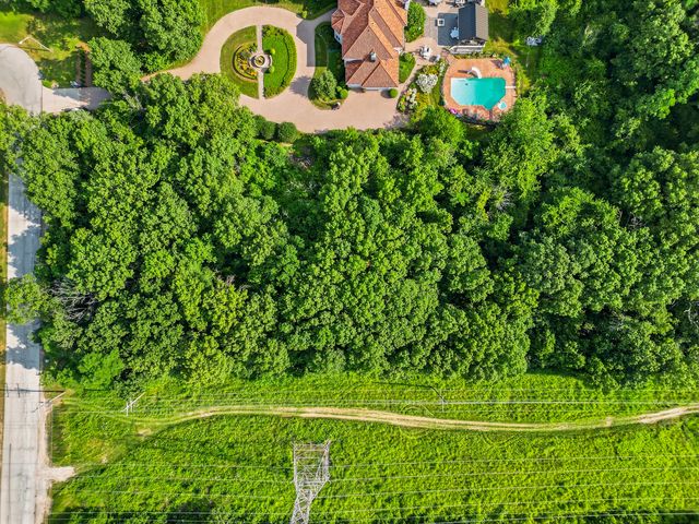 1365 Gordon Lane, Lemont, IL 60439