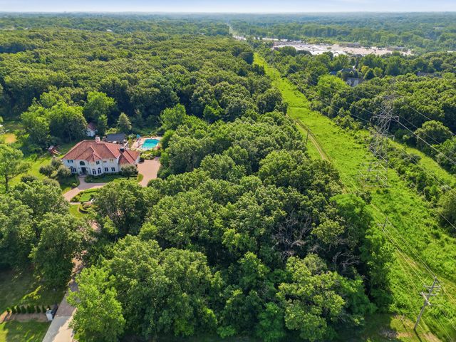 1365 Gordon Lane, Lemont, IL 60439