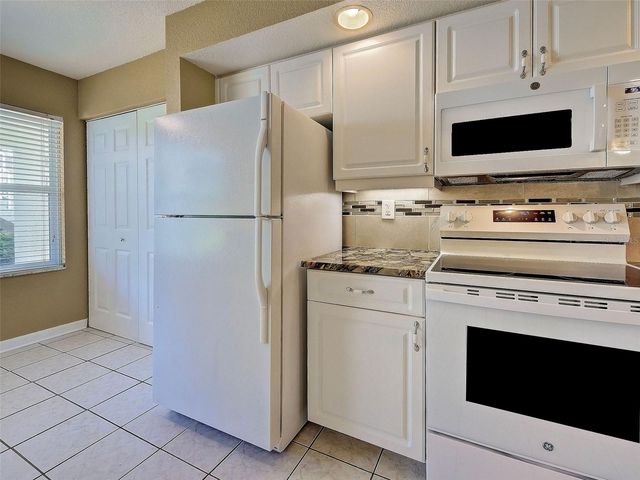 5725 GREENWOOD AVENUE 7104, North Port, FL 34287
