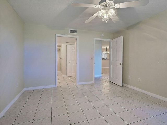 5725 GREENWOOD AVENUE 7104, North Port, FL 34287
