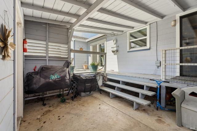 187 Magnolia St, Ukiah, CA 95482