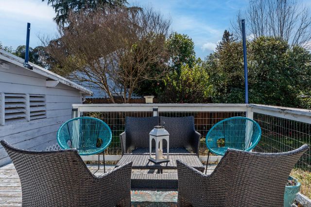 187 Magnolia St, Ukiah, CA 95482