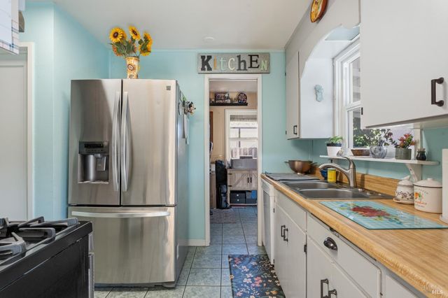 187 Magnolia St, Ukiah, CA 95482