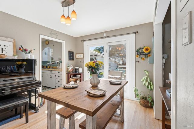 187 Magnolia St, Ukiah, CA 95482