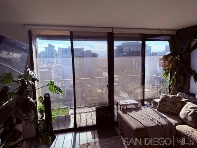 1514 7Th Ave 403, San Diego, CA 92101