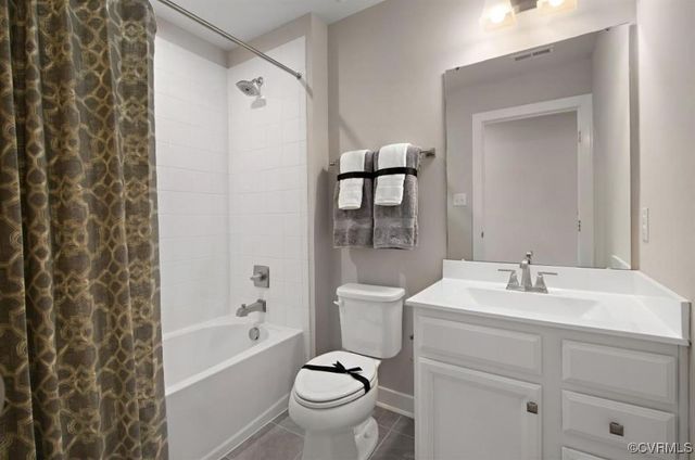 7766 Summer Morning Dr, New Kent, VA 23124