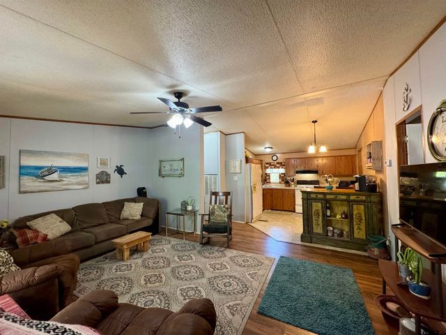 7560 Forest Hill, Frankston, TX 75763