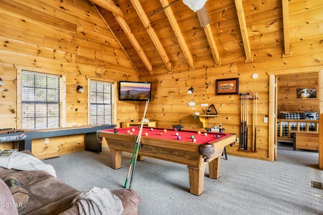 1167 Upper Alpine Way, Gatlinburg, TN 37738
