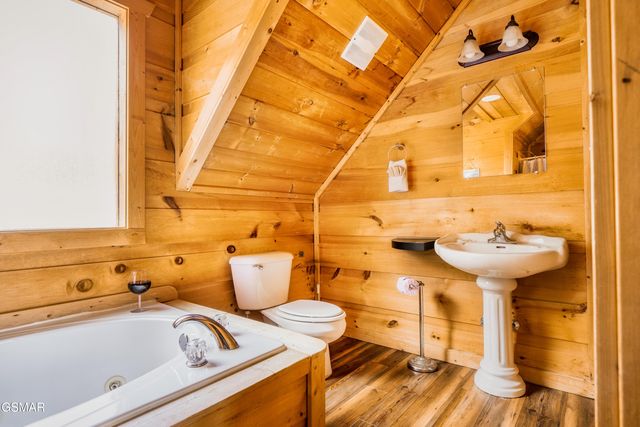 1167 Upper Alpine Way, Gatlinburg, TN 37738