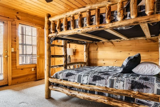 1167 Upper Alpine Way, Gatlinburg, TN 37738