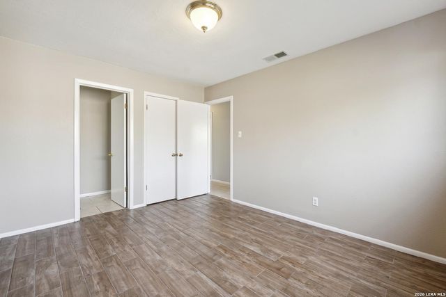 7170 Hickory Grove, San Antonio, TX 78227