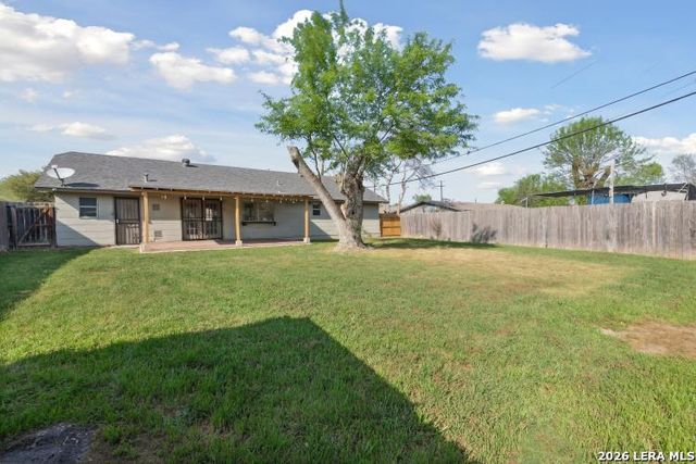 7170 Hickory Grove, San Antonio, TX 78227