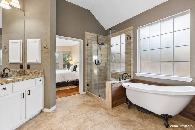 35 Creekside Drive, Trophy Club, TX 76262