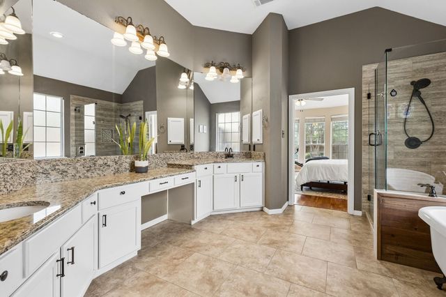 35 Creekside Drive, Trophy Club, TX 76262