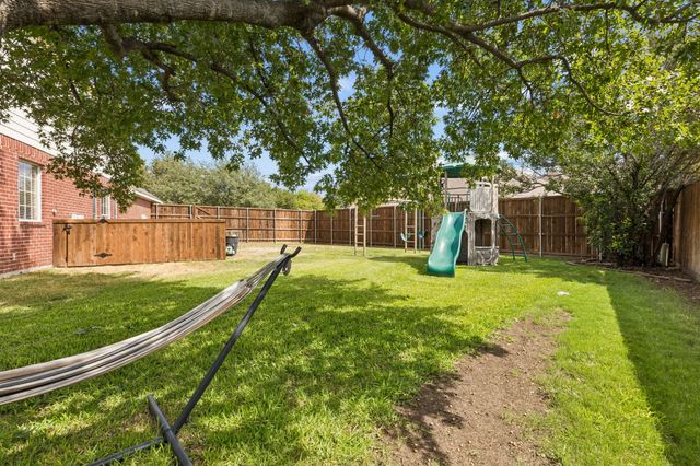 35 Creekside Drive, Trophy Club, TX 76262