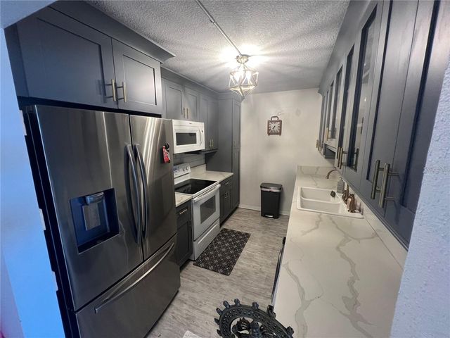 3211 W SWANN AVENUE 506, Tampa, FL 33609