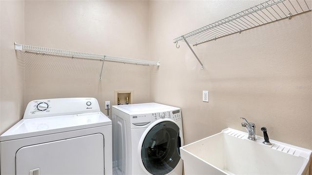 439 E ROSSETTI DRIVE, Nokomis, FL 34275