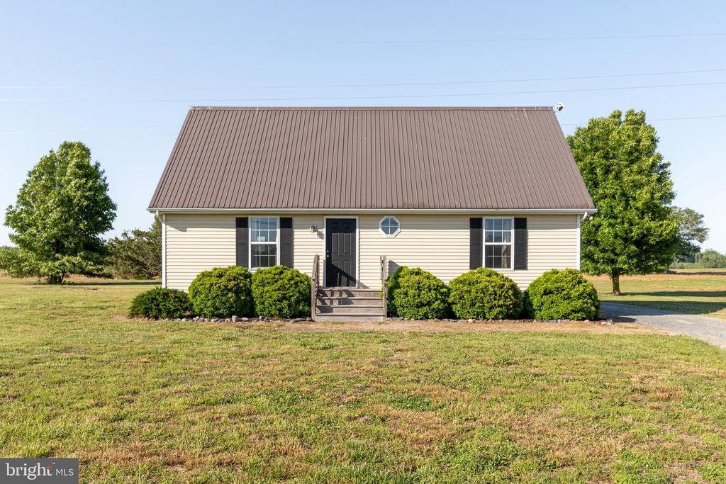 Image 1 of property listing at 8715 OLD OCEAN CITY RD, Berlin, MD 21811