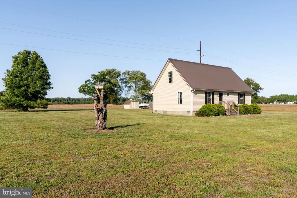 Image 42 of property listing at 8715 OLD OCEAN CITY RD, Berlin, MD 21811