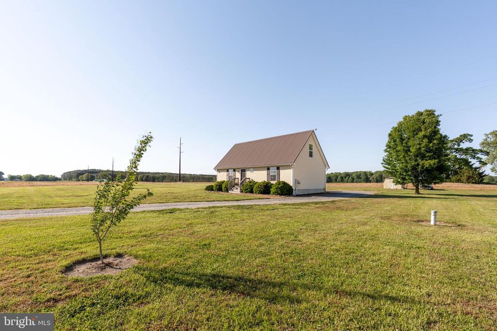 Image 45 of property listing at 8715 OLD OCEAN CITY RD, Berlin, MD 21811