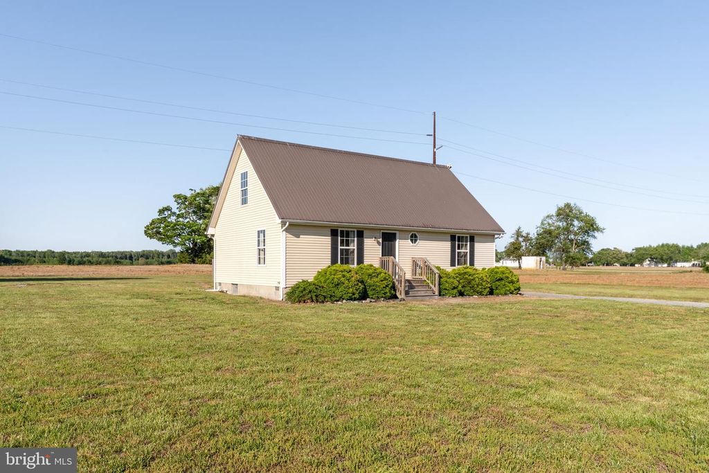 Image 47 of property listing at 8715 OLD OCEAN CITY RD, Berlin, MD 21811
