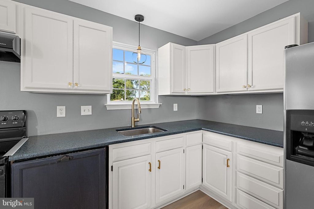 Image 9 of property listing at 8715 OLD OCEAN CITY RD, Berlin, MD 21811