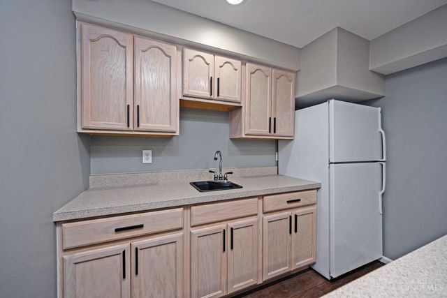8799 Woolstone Court, Hamilton Twp, OH 45039