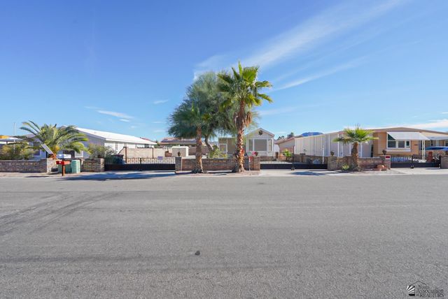 12633 S Ironwood Dr, Yuma, AZ 85367