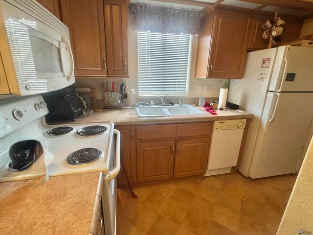 12633 S Ironwood Dr, Yuma, AZ 85367