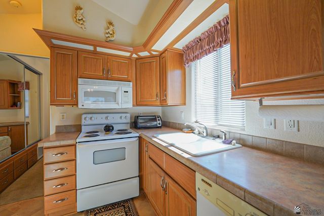 12633 S Ironwood Dr, Yuma, AZ 85367