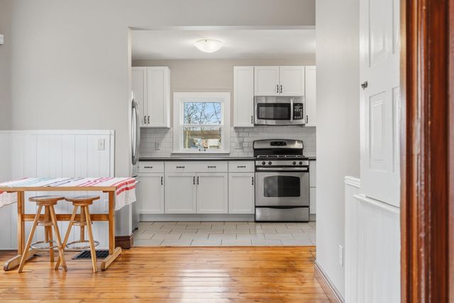 442 W Dutton Street, Kalamazoo City, MI 49007