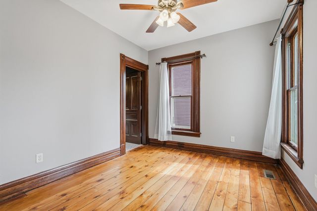 442 W Dutton Street, Kalamazoo City, MI 49007