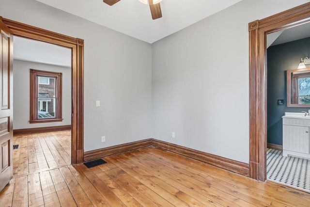 442 W Dutton Street, Kalamazoo City, MI 49007