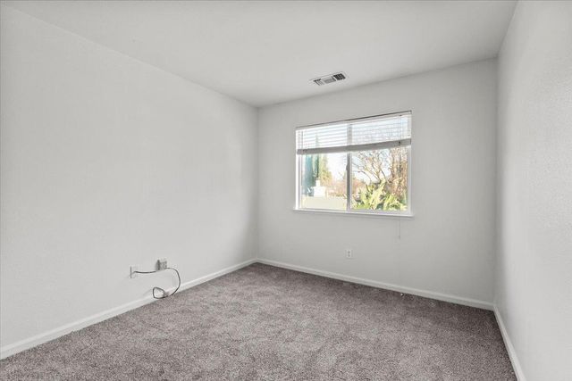 4246 Merchant Ln, Turlock, CA 95382