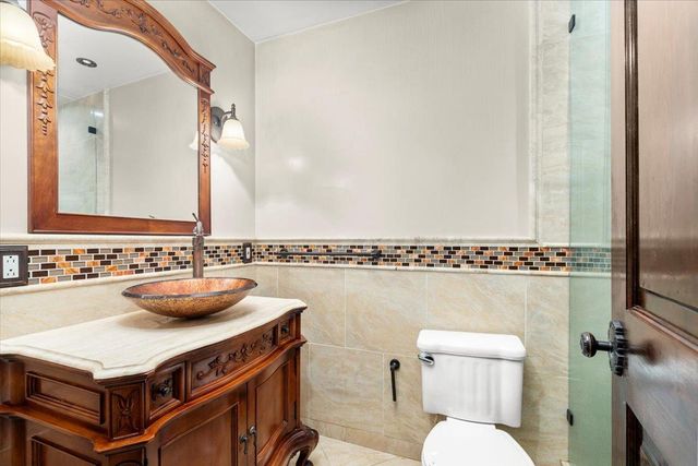 4246 Merchant Ln, Turlock, CA 95382