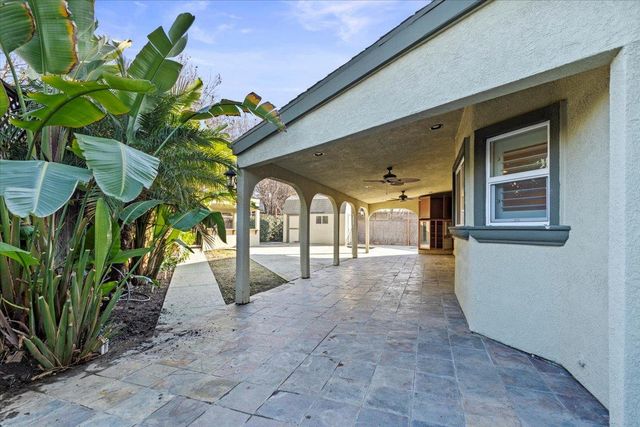 4246 Merchant Ln, Turlock, CA 95382