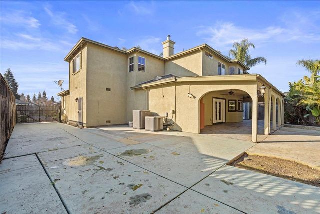 4246 Merchant Ln, Turlock, CA 95382