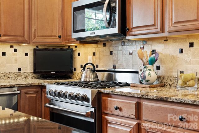 22 Asher Lane, Arden, NC 28704