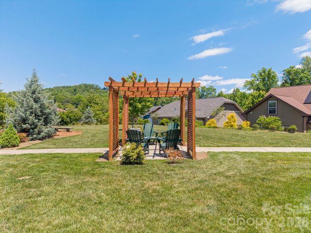 22 Asher Lane, Arden, NC 28704