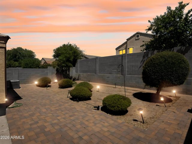 9850 W DEANNA Drive, Peoria, AZ 85382