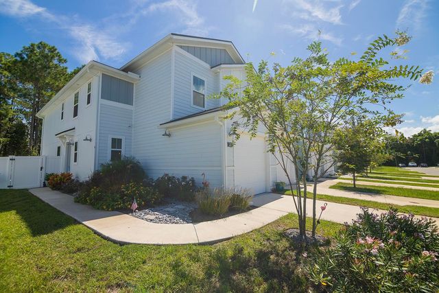 74 Ridge Lake Rd, St Augustine, FL 32086