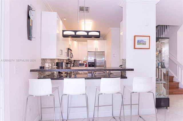15123 NW 8th St, Pembroke Pines, FL 33028