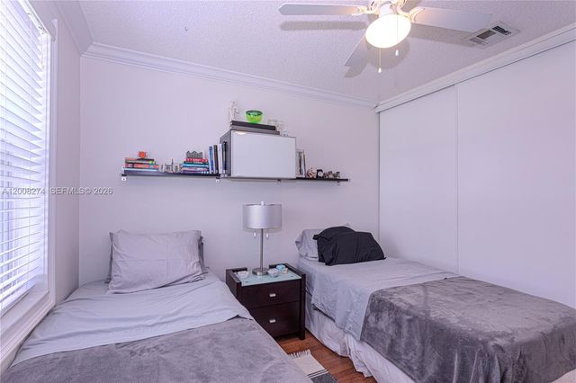 15123 NW 8th St, Pembroke Pines, FL 33028