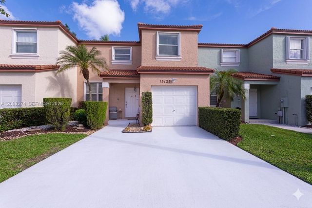15123 NW 8th St, Pembroke Pines, FL 33028