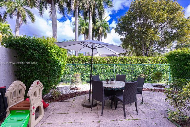15123 NW 8th St, Pembroke Pines, FL 33028