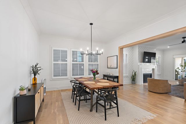 916 Acklen Ave, Nashville, TN 37203