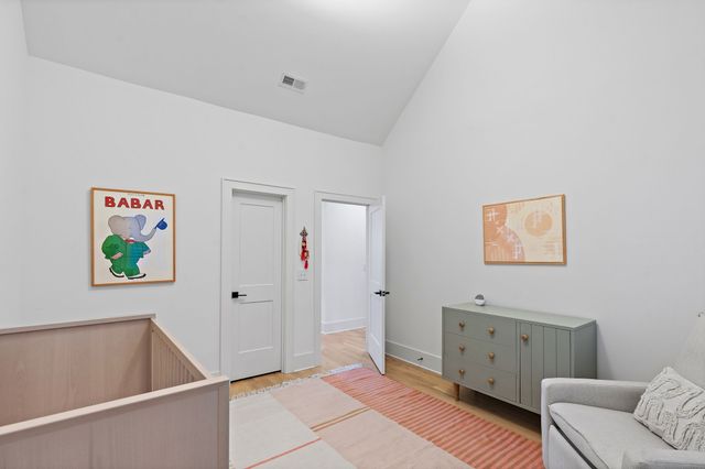 916 Acklen Ave, Nashville, TN 37203