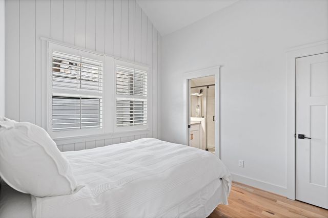 916 Acklen Ave, Nashville, TN 37203