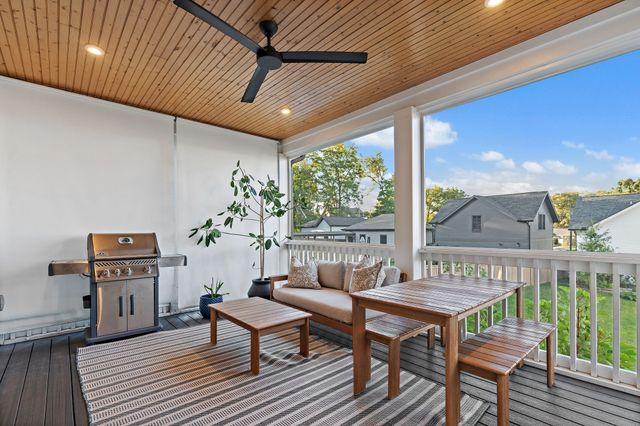 916 Acklen Ave, Nashville, TN 37203