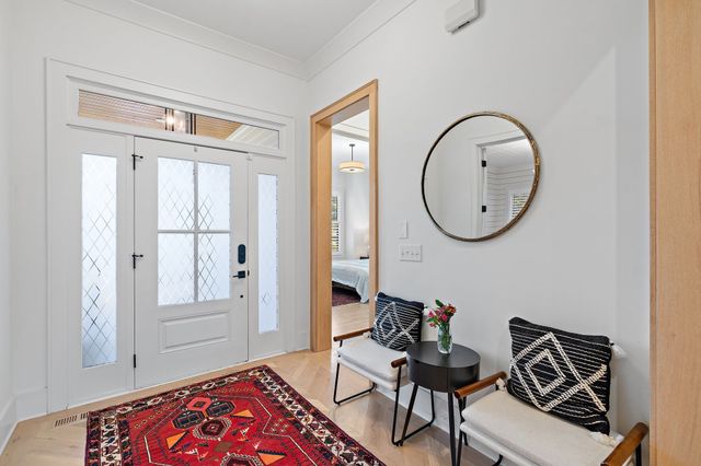 916 Acklen Ave, Nashville, TN 37203